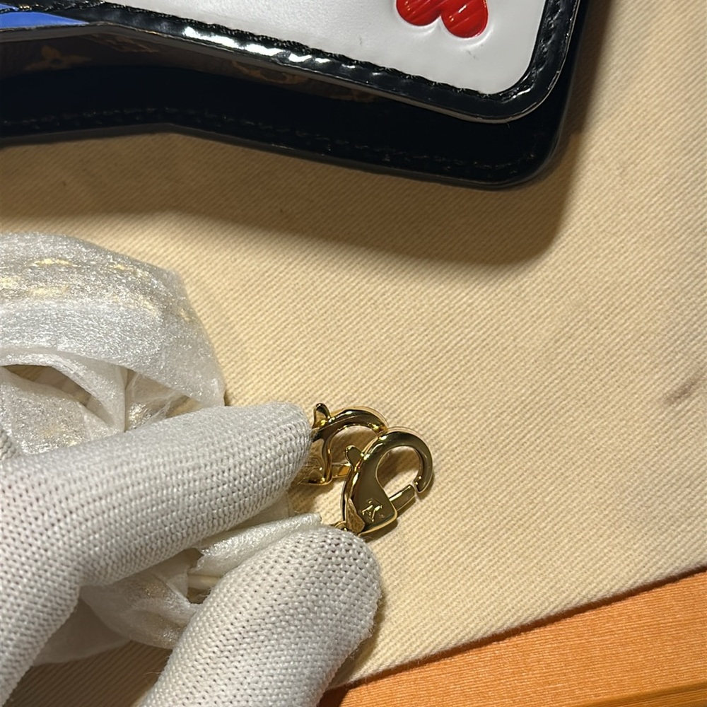 Louis Vuitton Game On Pochette Carte (2020) - Picture 14 of 17